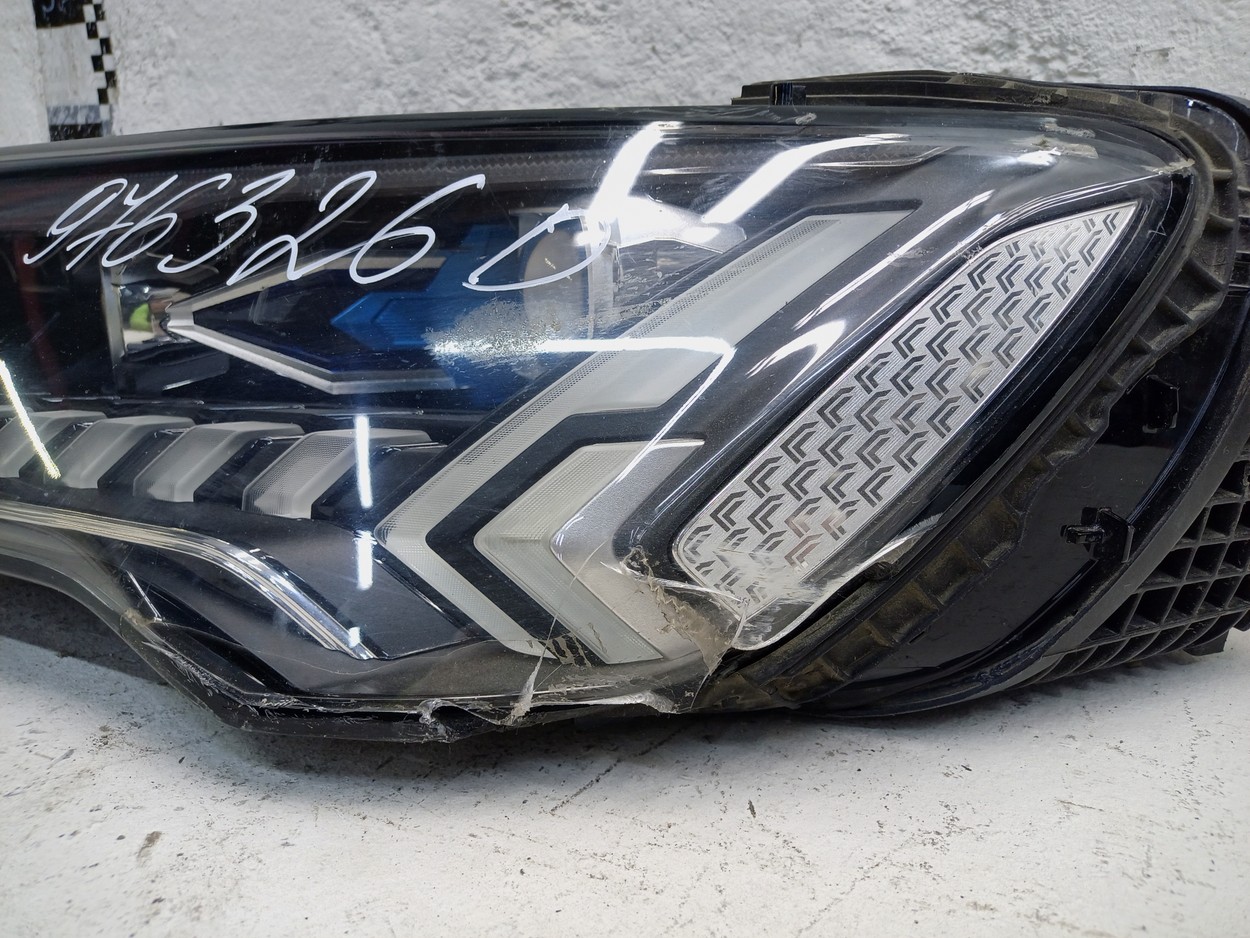 Фара передняя левая Audi Q7 2 Restail LED Laser