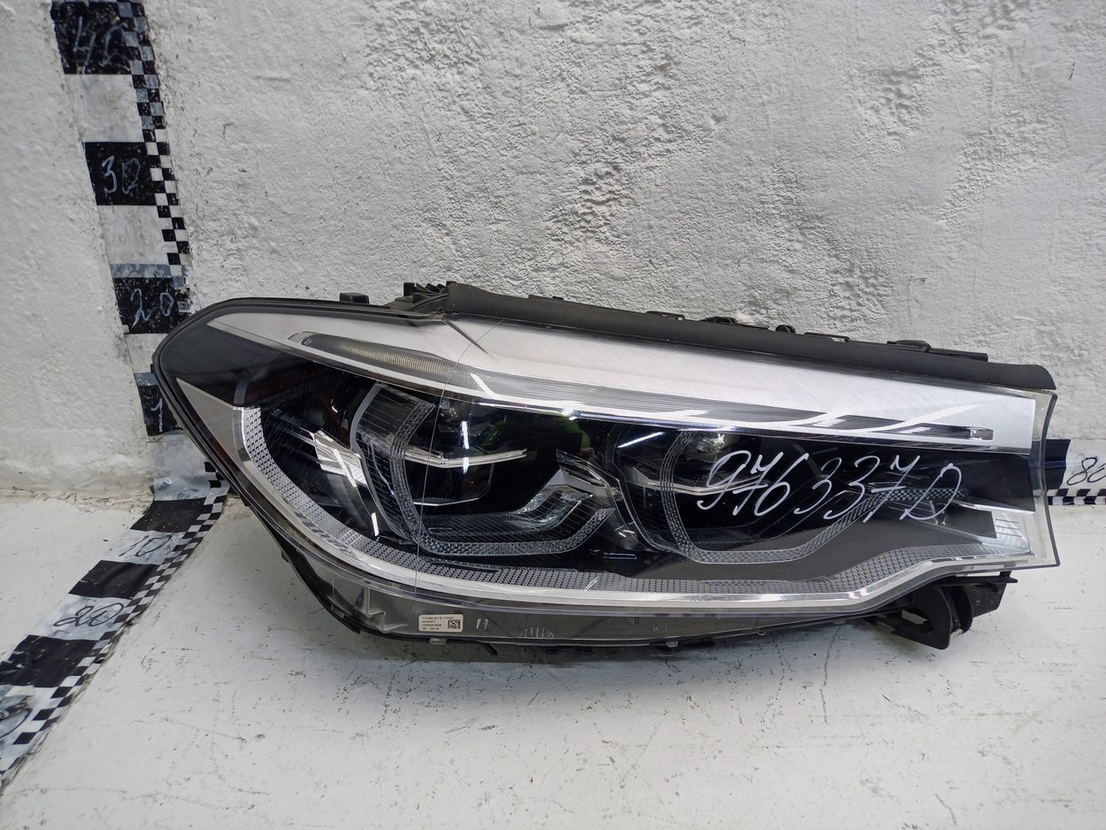 Фара передняя правая BMW 5er G30 LED адаптив