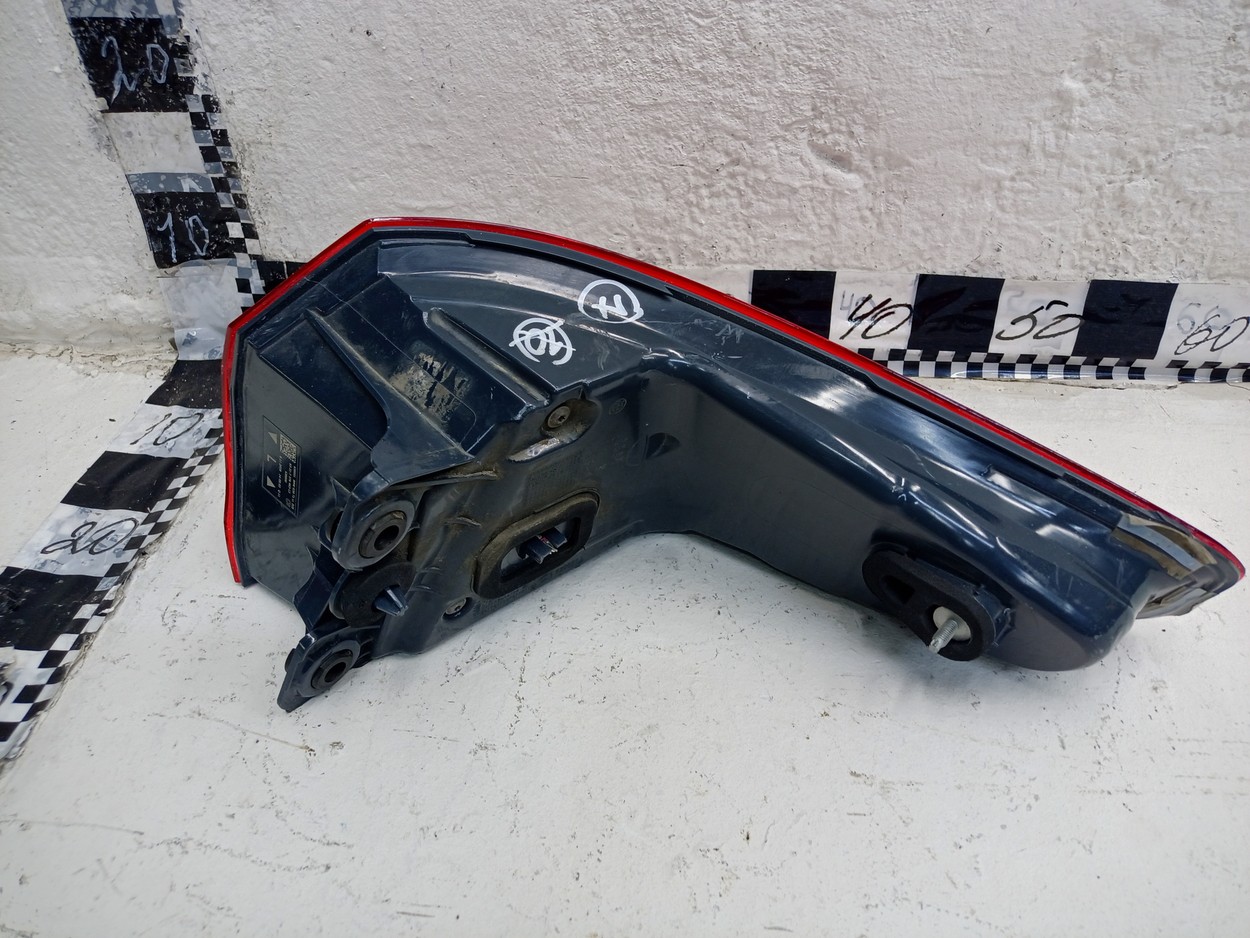 Фонарь задний левый наружный BMW 5er G30 LED