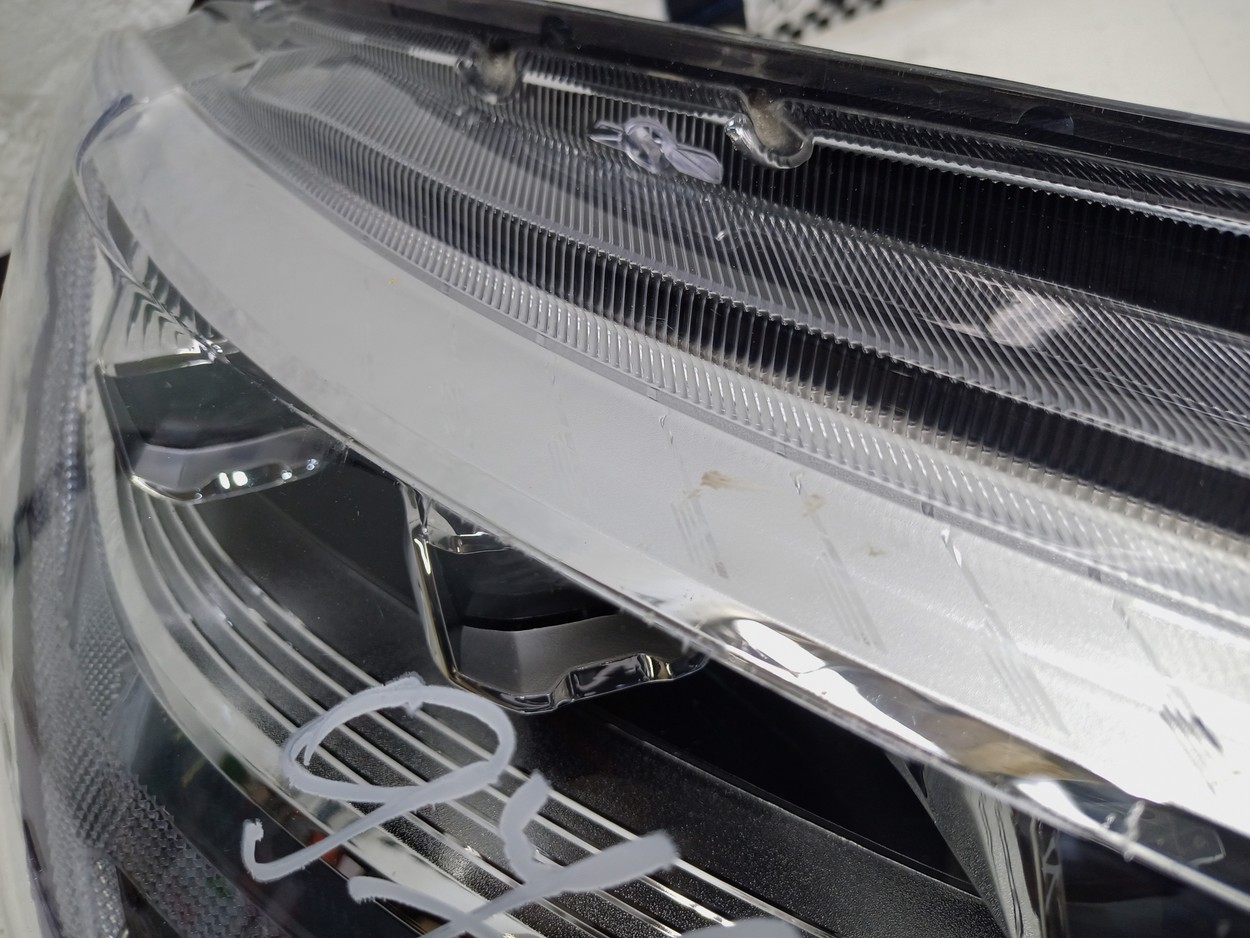 Фара передняя правая Haval Jolion LED