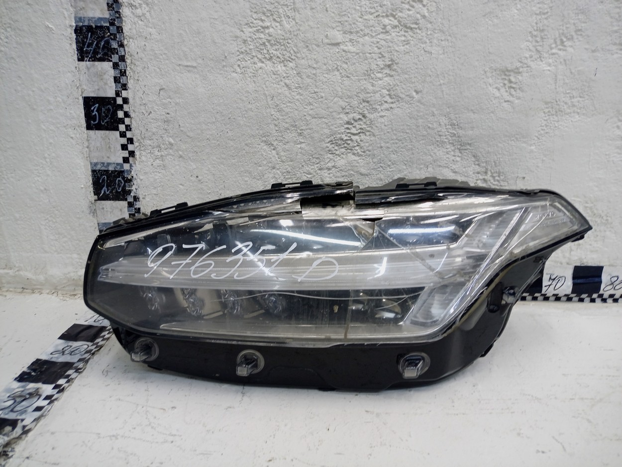 Фара передняя левая Volvo XC90 2 LED ДХО