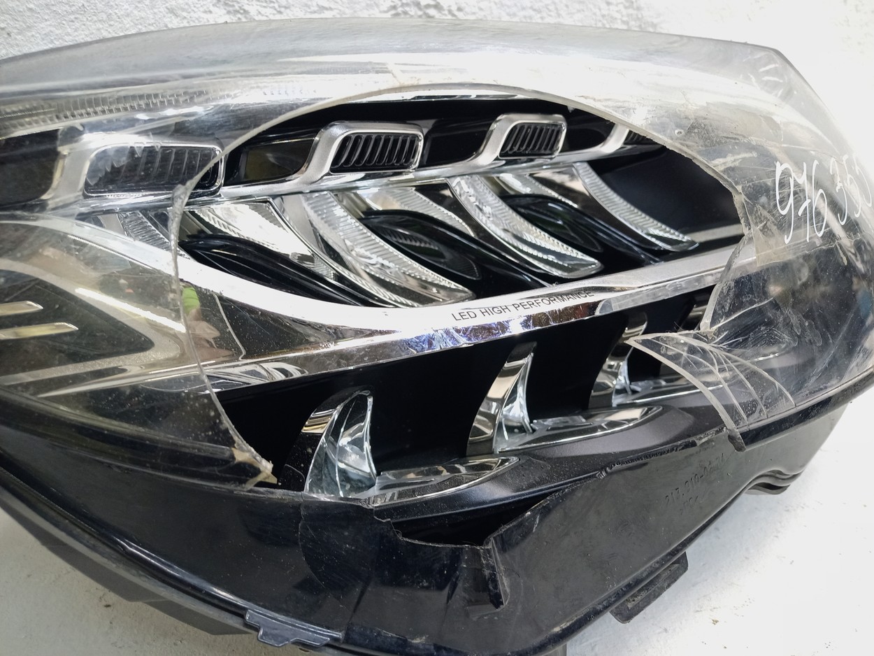Фара передняя правая Mercedes Benz C-klasse W205 Restail LED