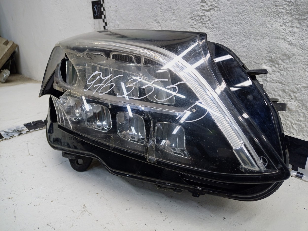 Фара передняя правая Mercedes Benz C-klasse W205 Restail LED