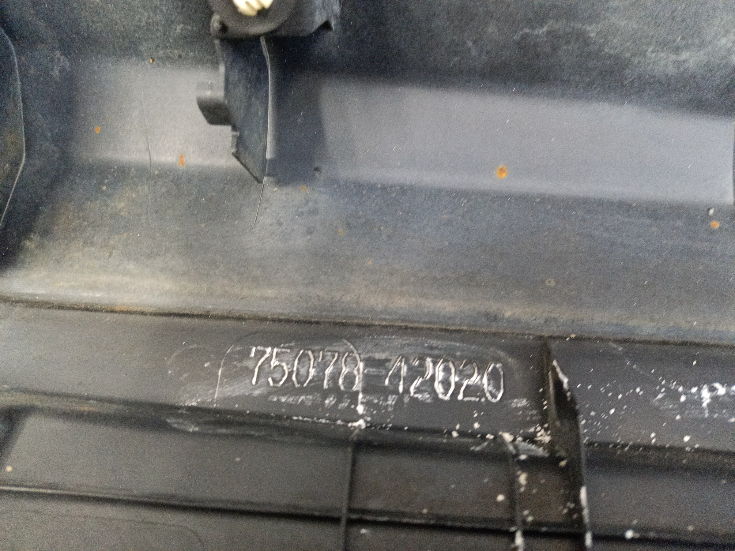 Накладка двери задней левой Toyota RAV4 CA40 Restail