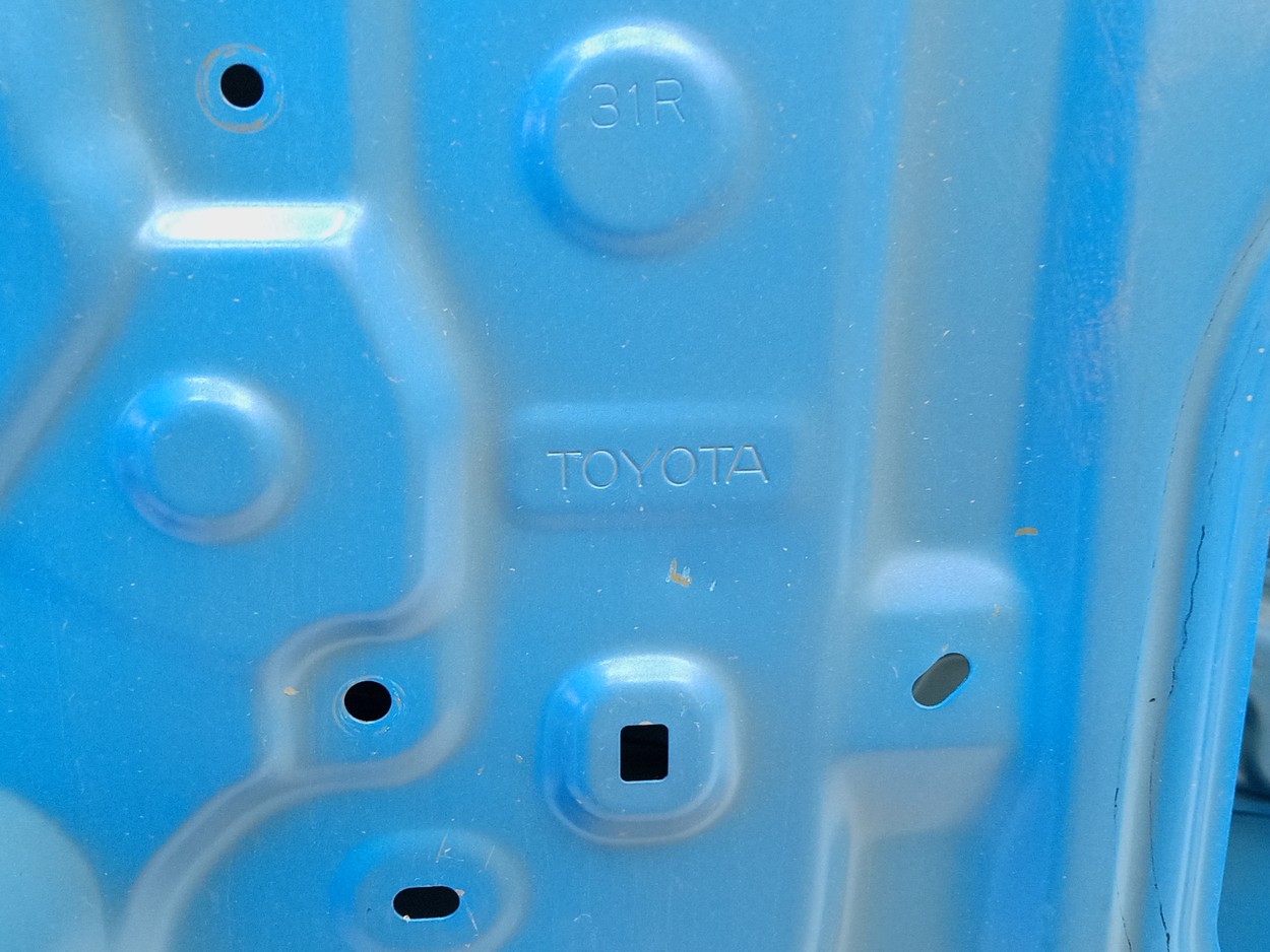Дверь задняя правая Toyota RAV4 XA50