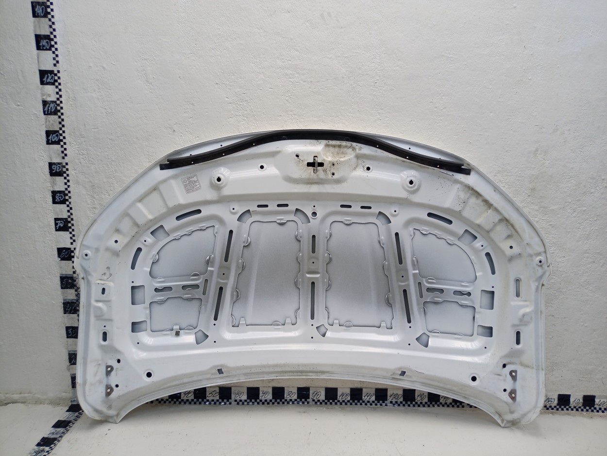 Капот Geely Coolray