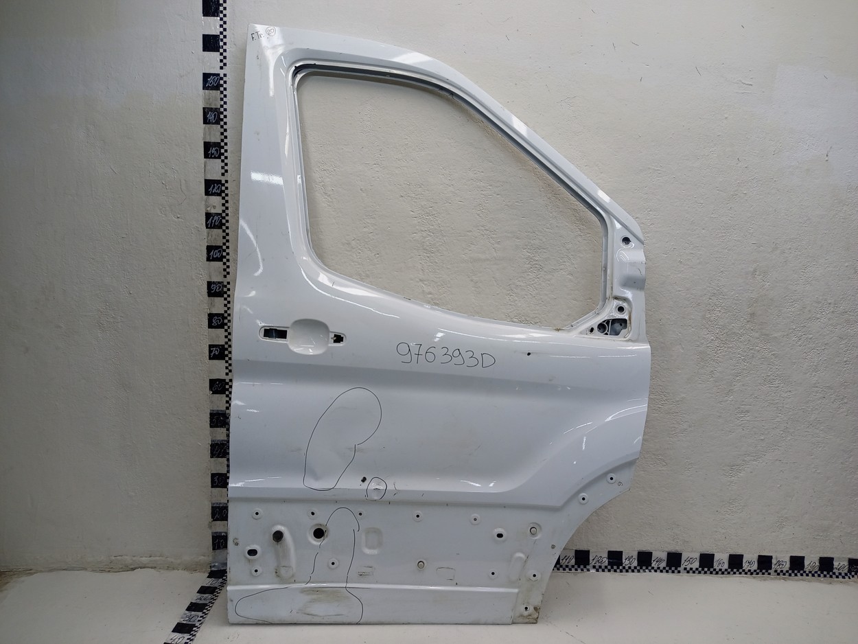 Дверь передняя правая Ford Transit 7