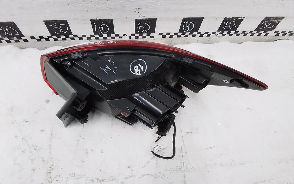 Фонарь задний левый наружный Volkswagen Taos LED