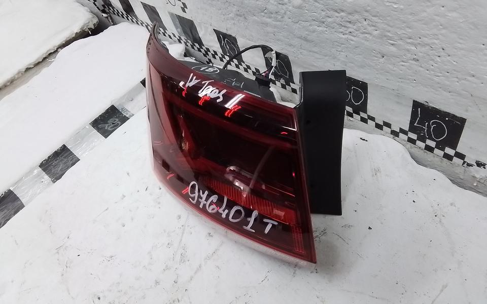Фонарь задний левый наружный Volkswagen Taos LED