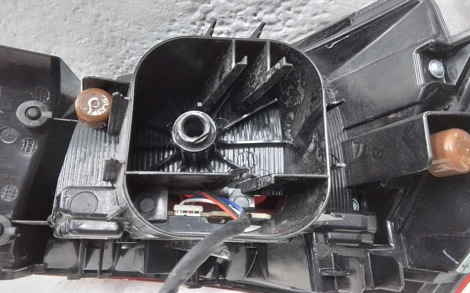 Фонарь задний левый наружный Volkswagen Taos LED