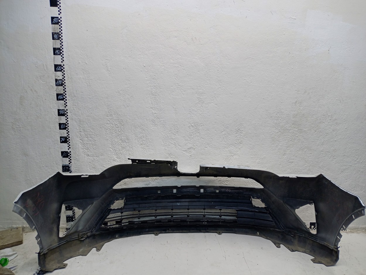 Бампер передний Toyota RAV4 CA40 Restail