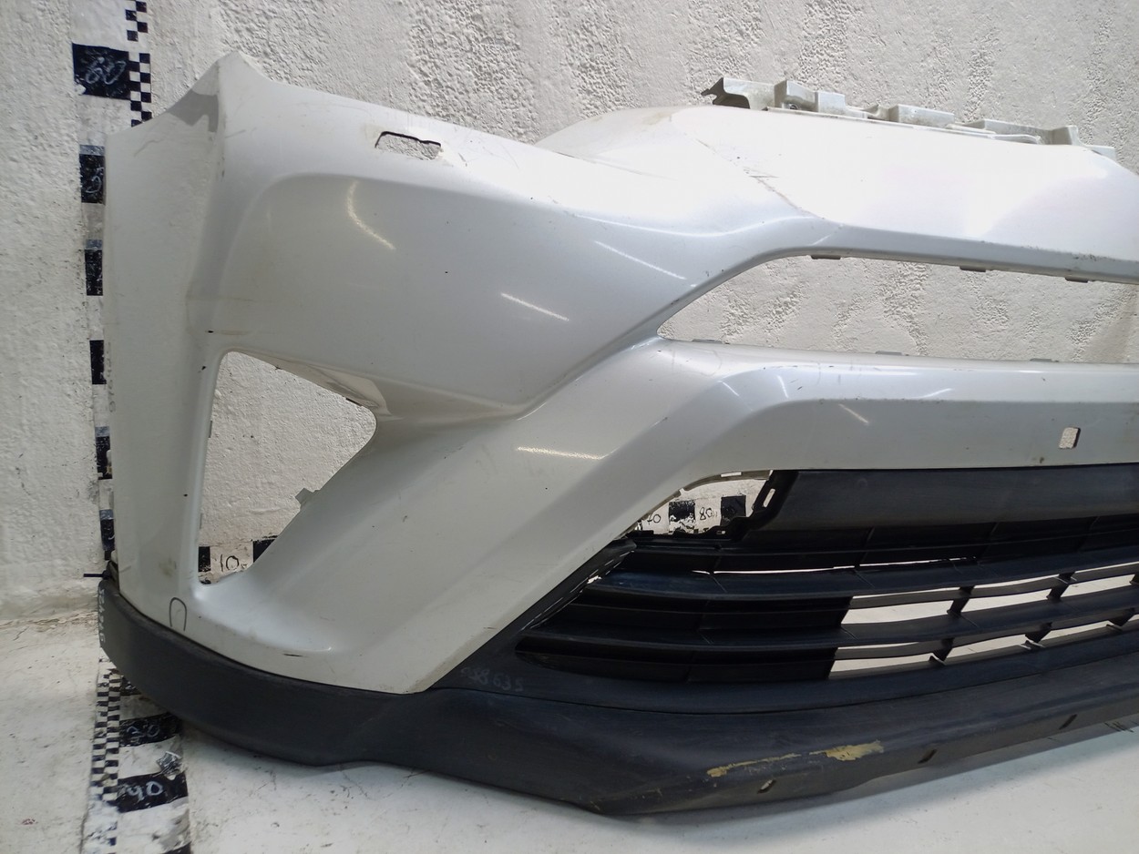 Бампер передний Toyota RAV4 CA40 Restail