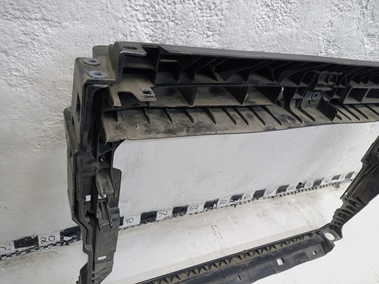 Панель передняя Volkswagen Tiguan 2