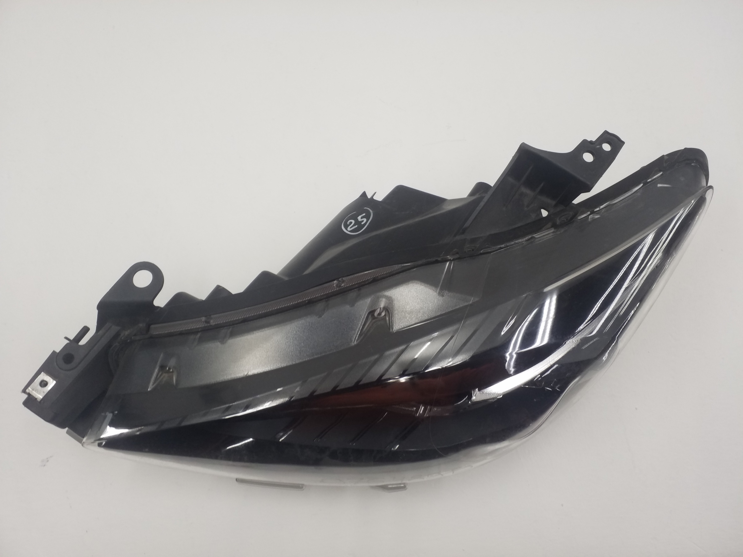 Фара передняя левая Mazda CX-5 1 Restail LED