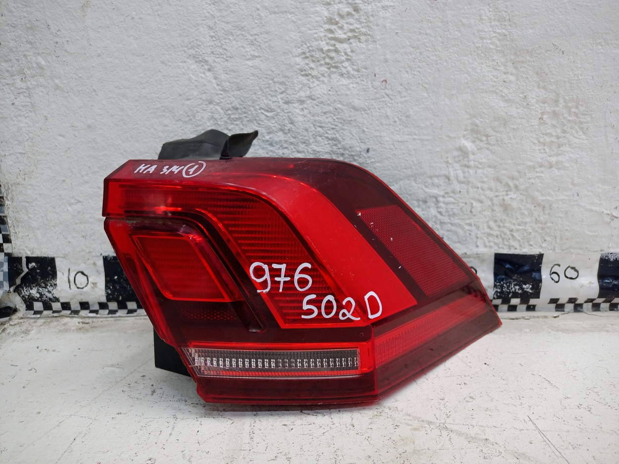 Фонарь задний правый наружный Volkswagen Tiguan 2 LED