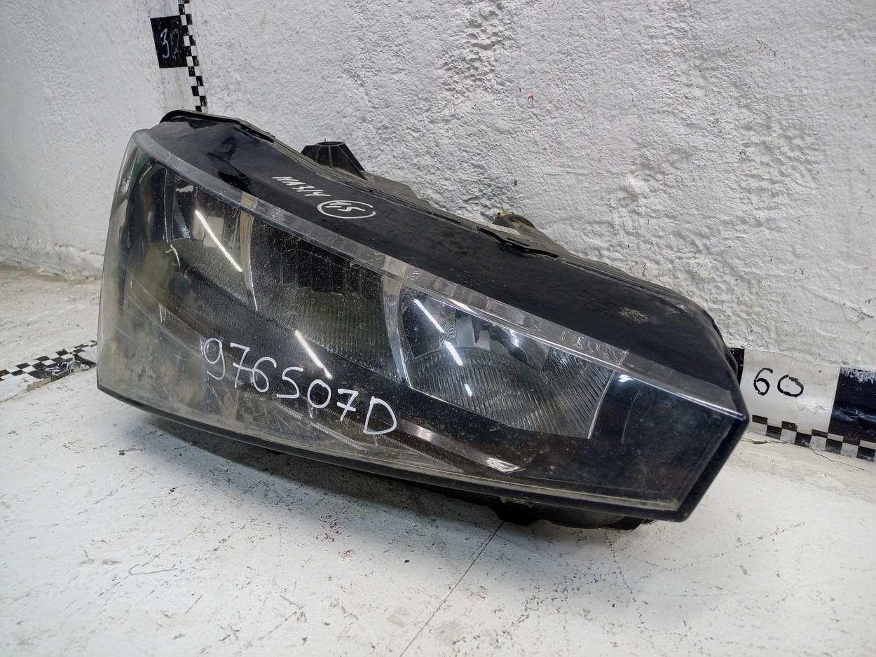 Фара передняя правая Skoda Rapid 2 LED