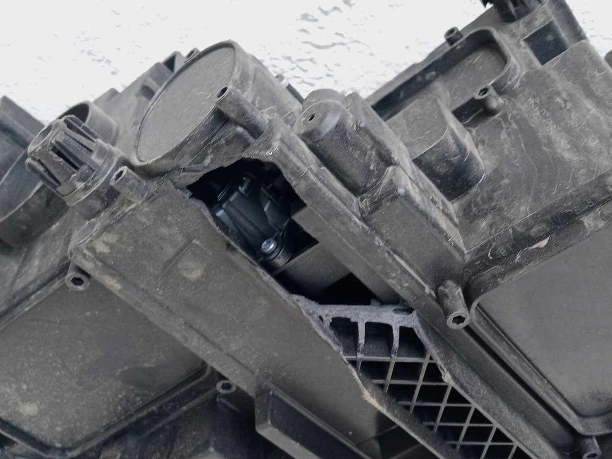 Фара передняя левая Volkswagen Tiguan 2 Restail LED