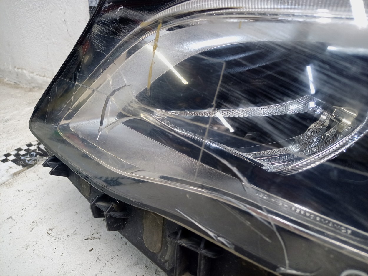 Фара передняя левая Mercedes Benz GLA-klasse X156 Restail LED