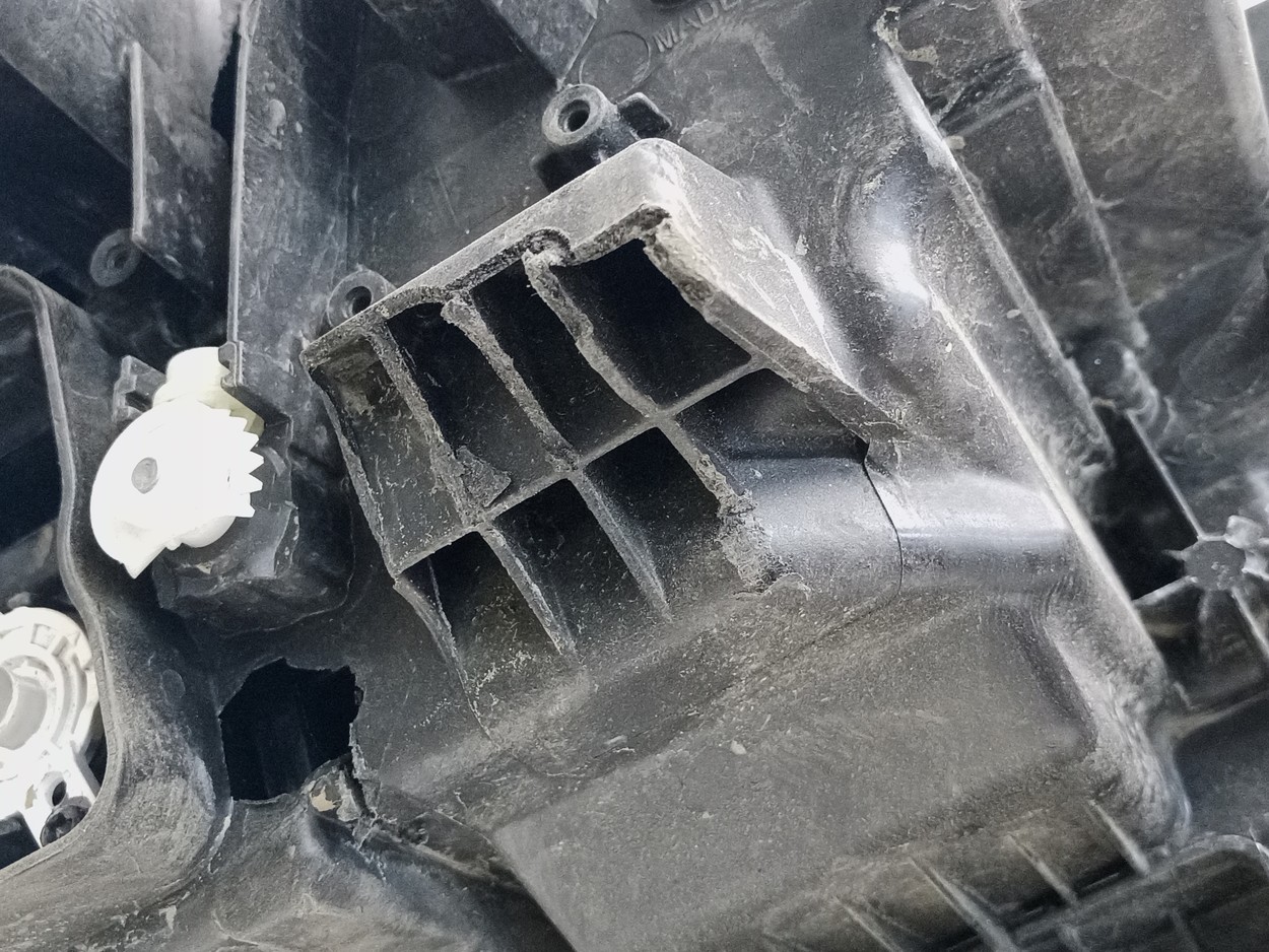 Фара передняя левая Skoda Kodiaq Restail LED