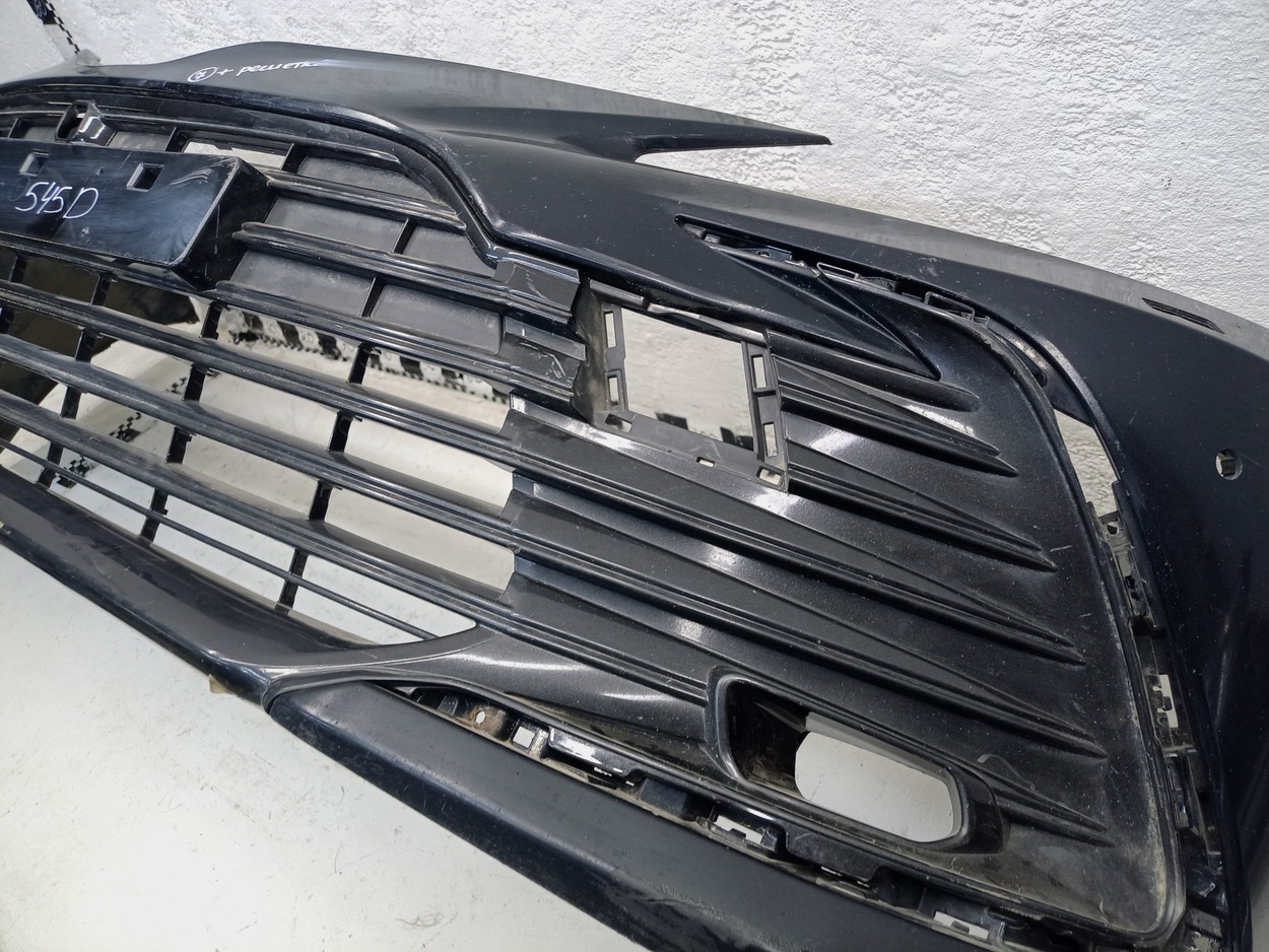 Бампер передний Toyota Camry V70 Restail