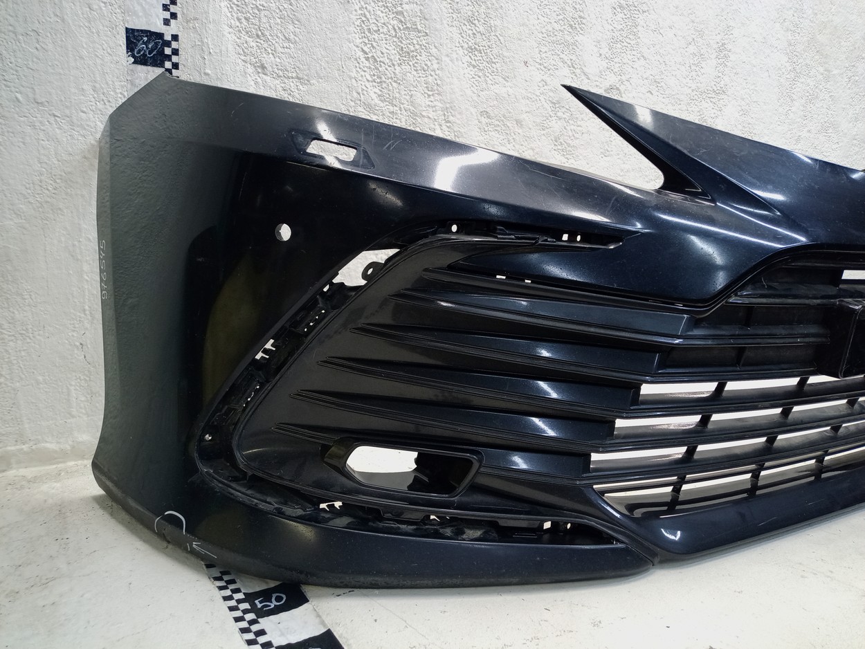 Бампер передний Toyota Camry V70 Restail