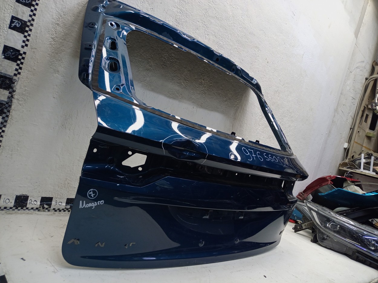 Крышка багажника Geely Monjaro
