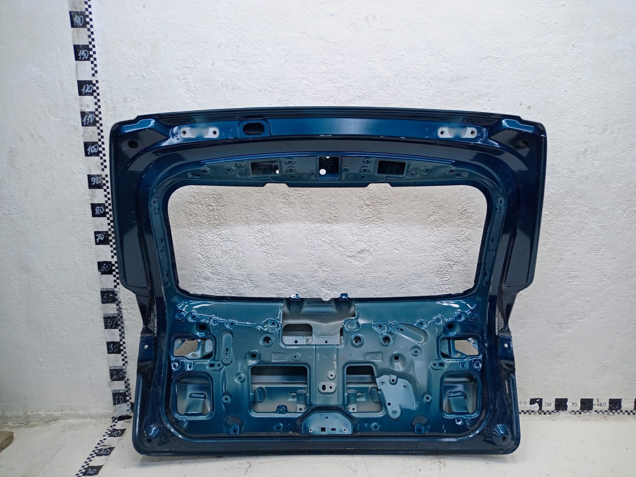 Крышка багажника Geely Monjaro