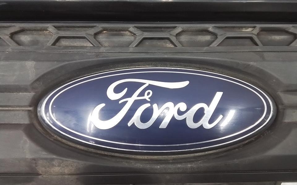 Решётка радиатора Ford F-Max