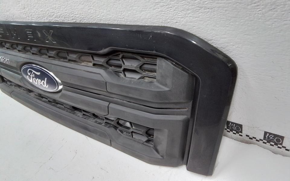Решётка радиатора Ford F-Max