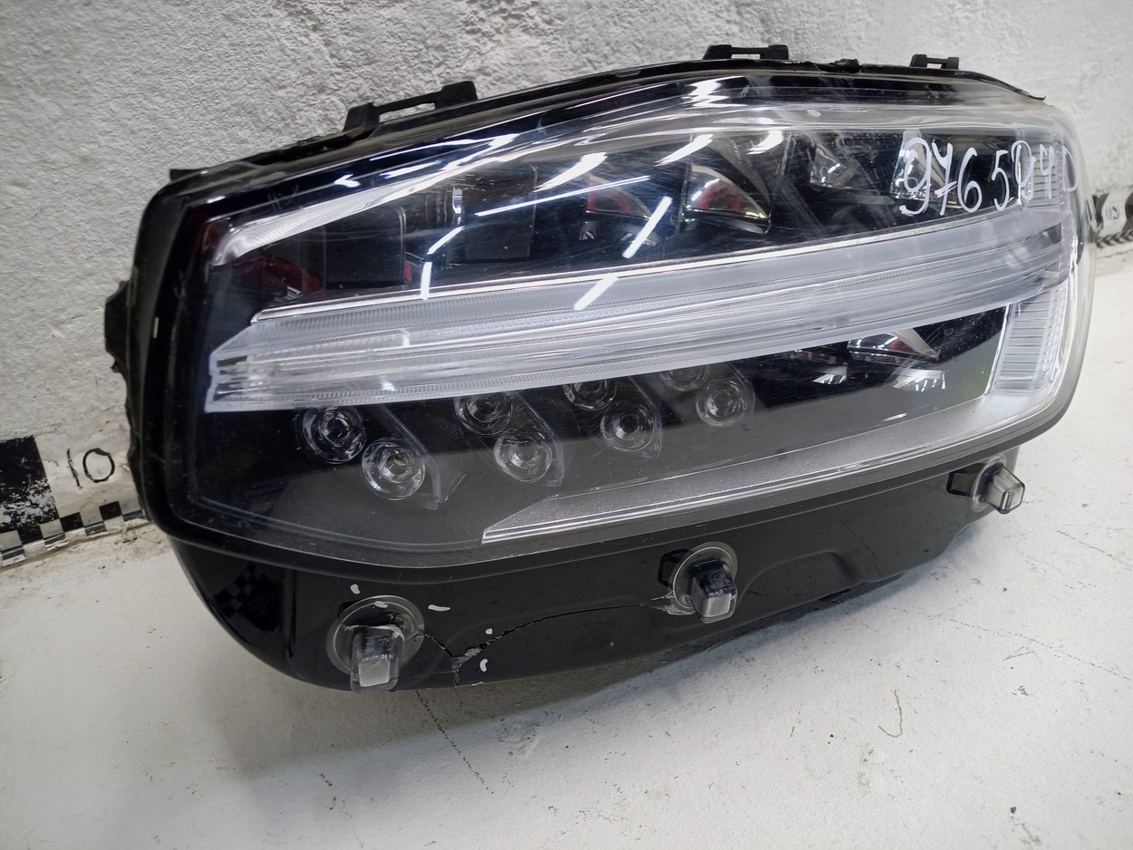Фара передняя левая Volvo XC90 2 LED адаптив