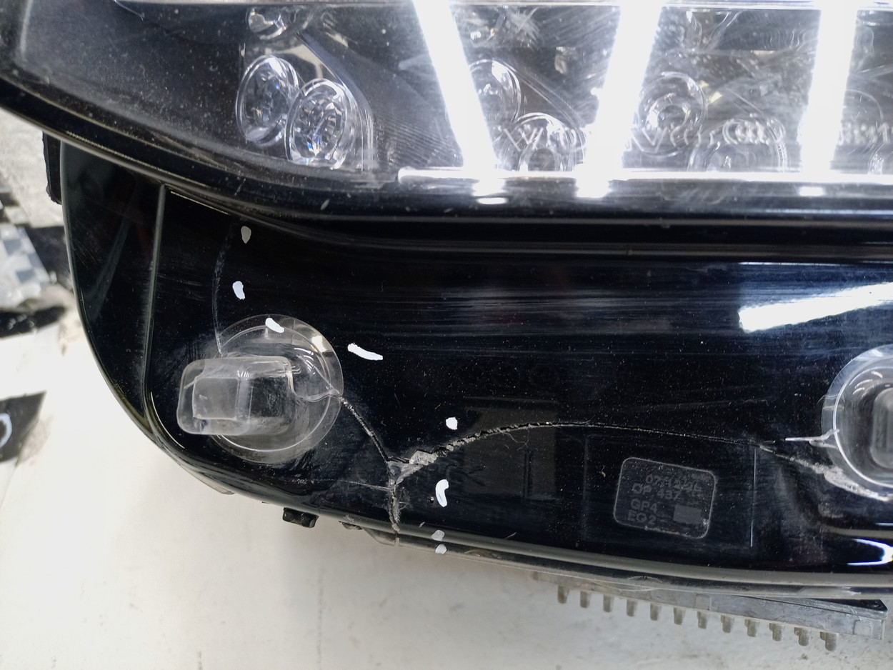 Фара передняя левая Volvo XC90 2 LED адаптив