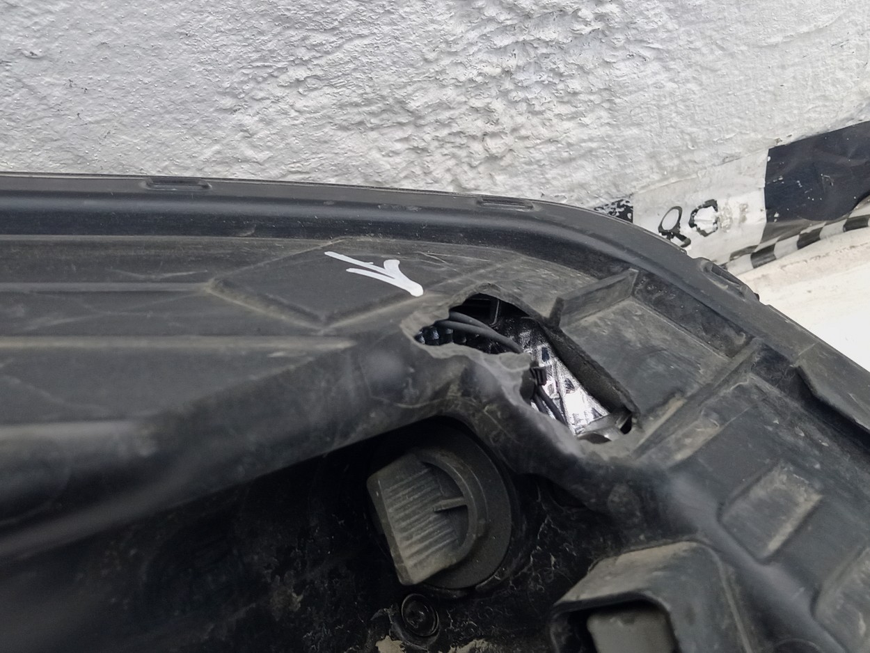 Фара передняя левая KIA Rio 4 Restail галоген