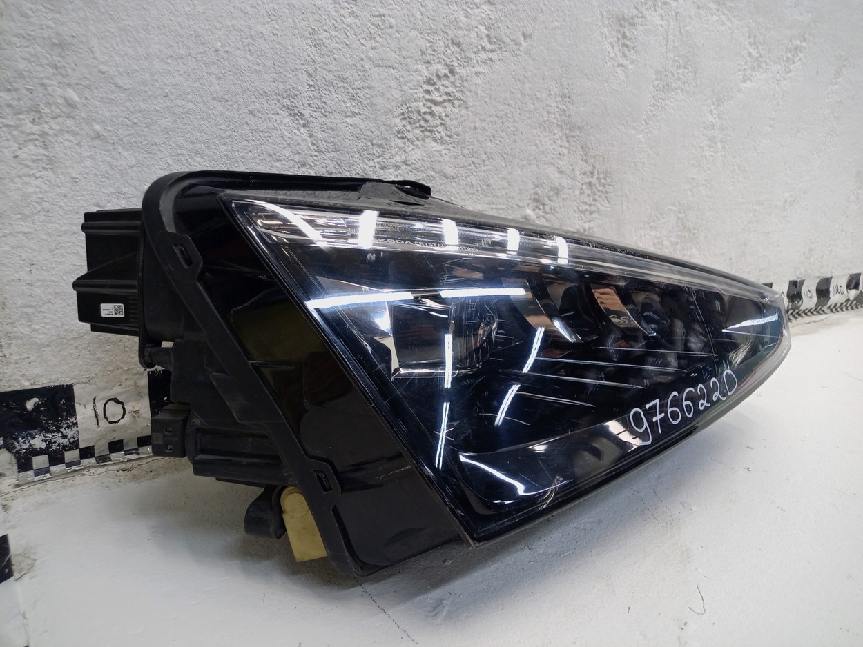 Фара передняя правая Skoda Rapid 2 линза LED