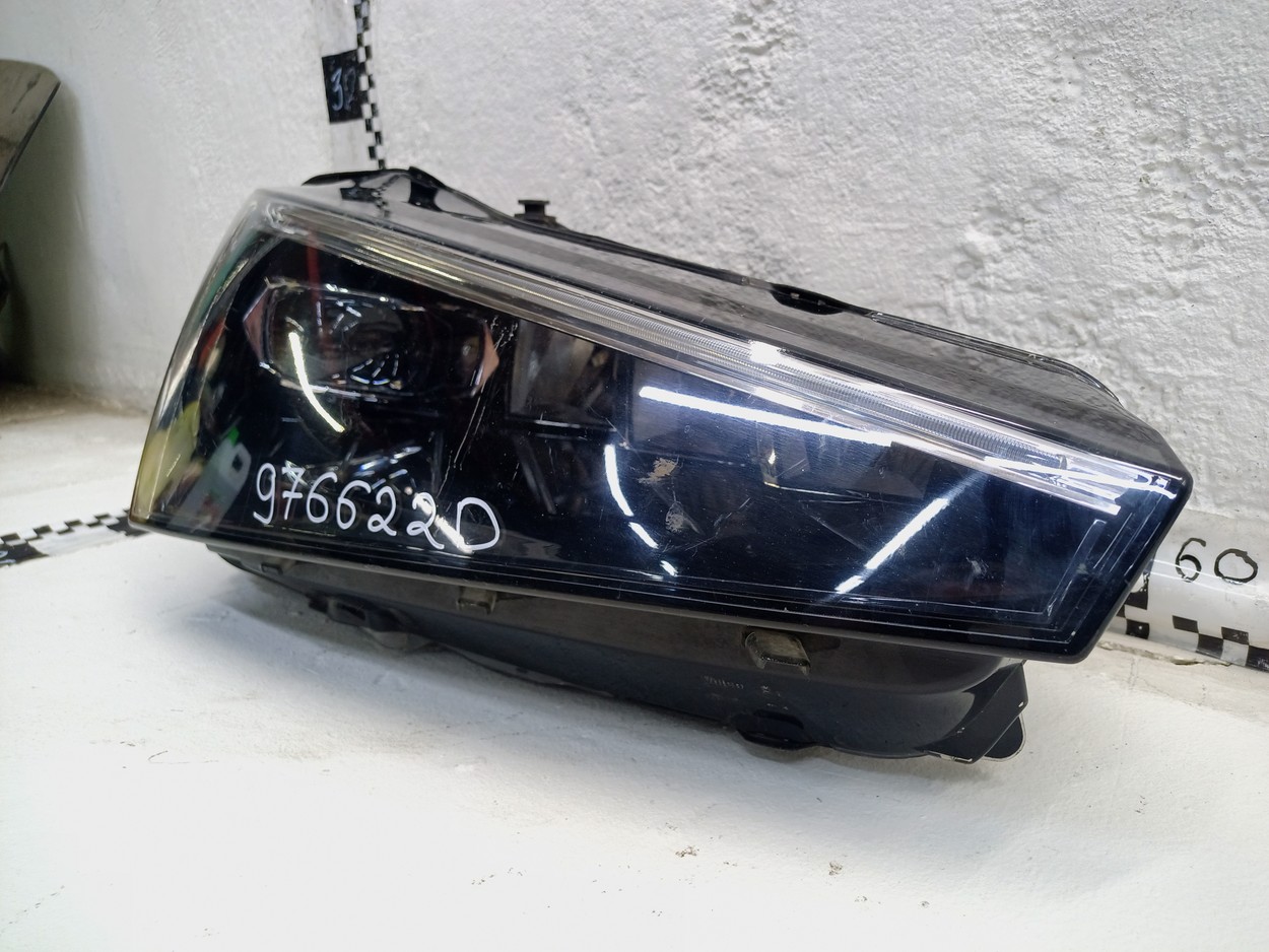 Фара передняя правая Skoda Rapid 2 линза LED