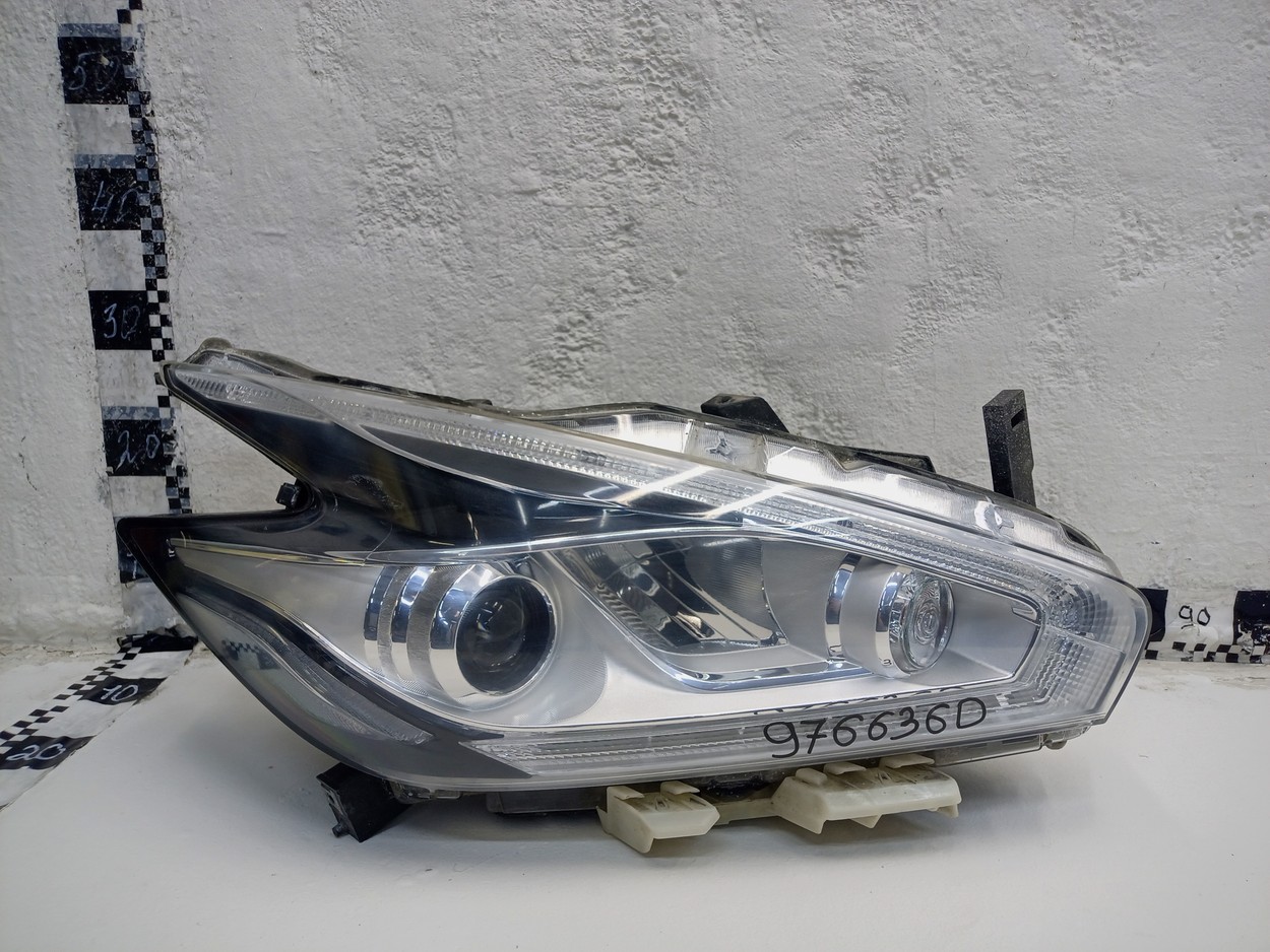 Фара передняя правая Nissan Murano Z52 LED
