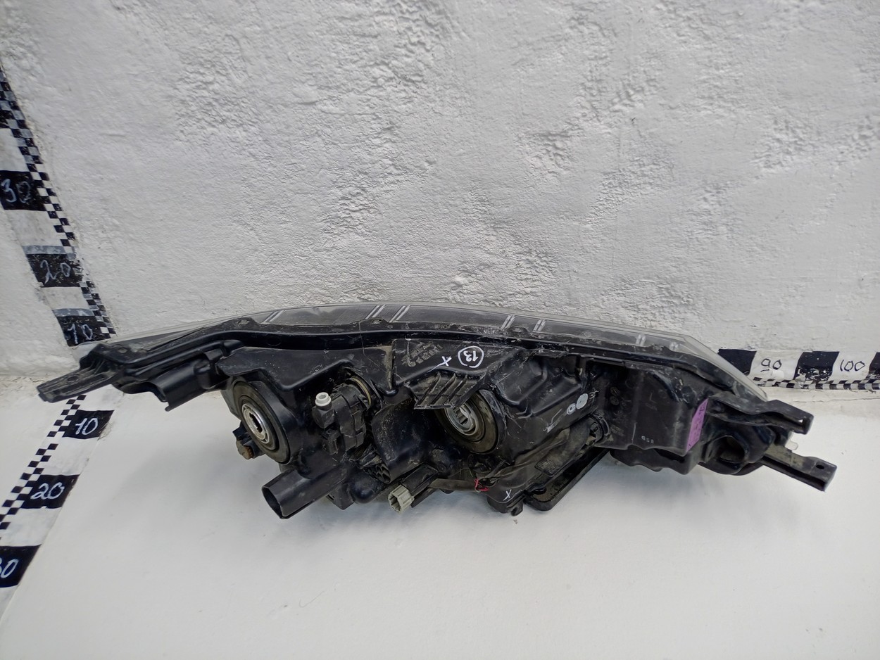 Фара передняя левая Nissan Qashqai 2 Restail галоген