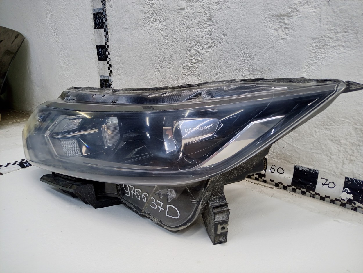 Фара передняя левая Nissan Qashqai 2 Restail галоген