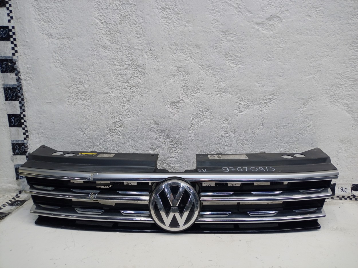 Решетка радиатора Volkswagen Tiguan 2