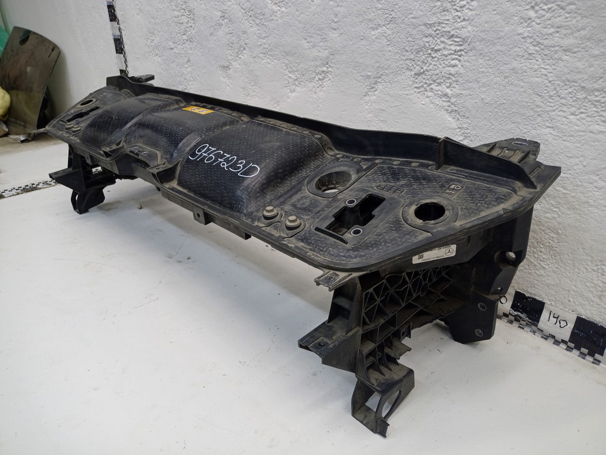 Панель передняя Mercedes Benz GLE-klasse V167
