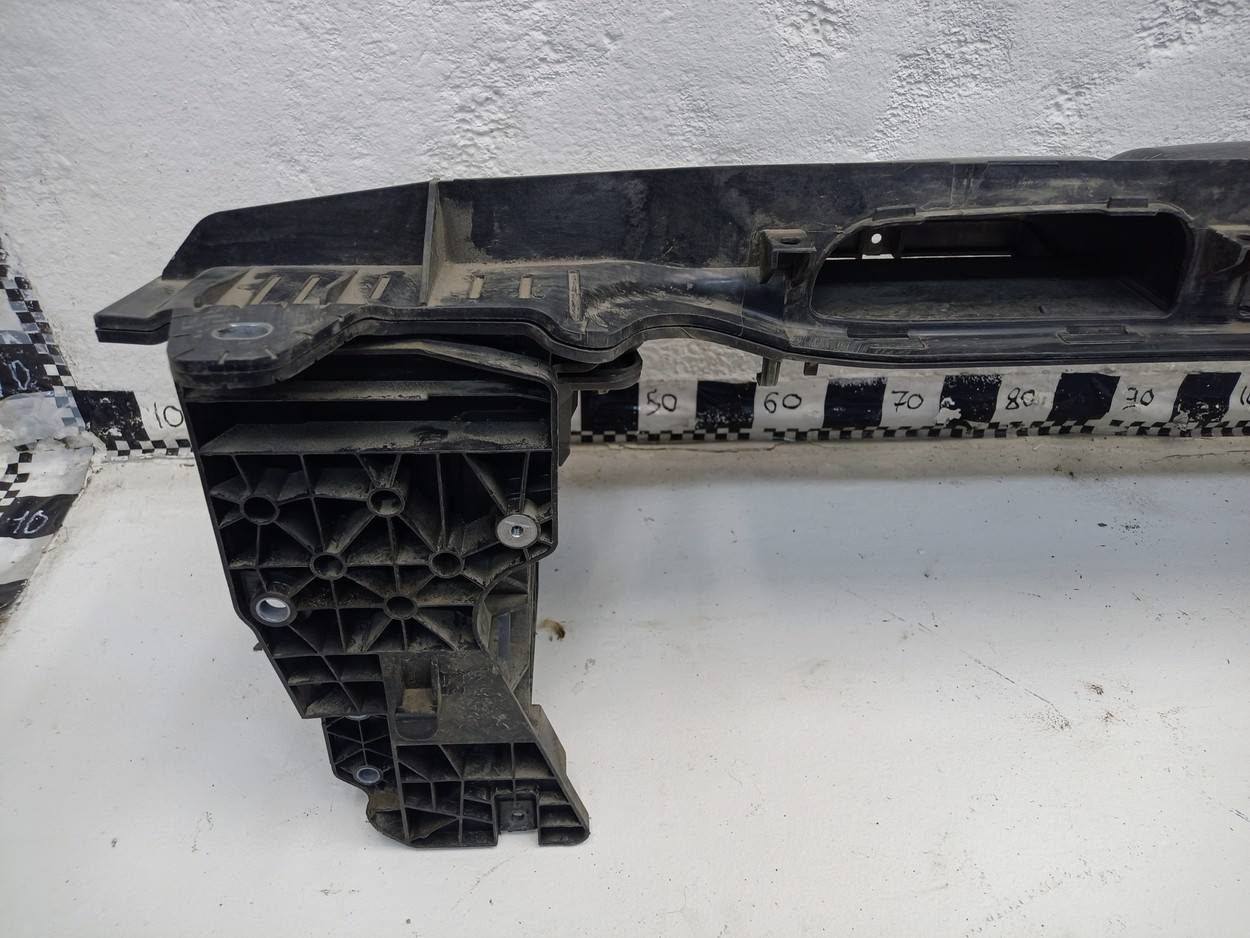Панель передняя Mercedes Benz GLE-klasse V167