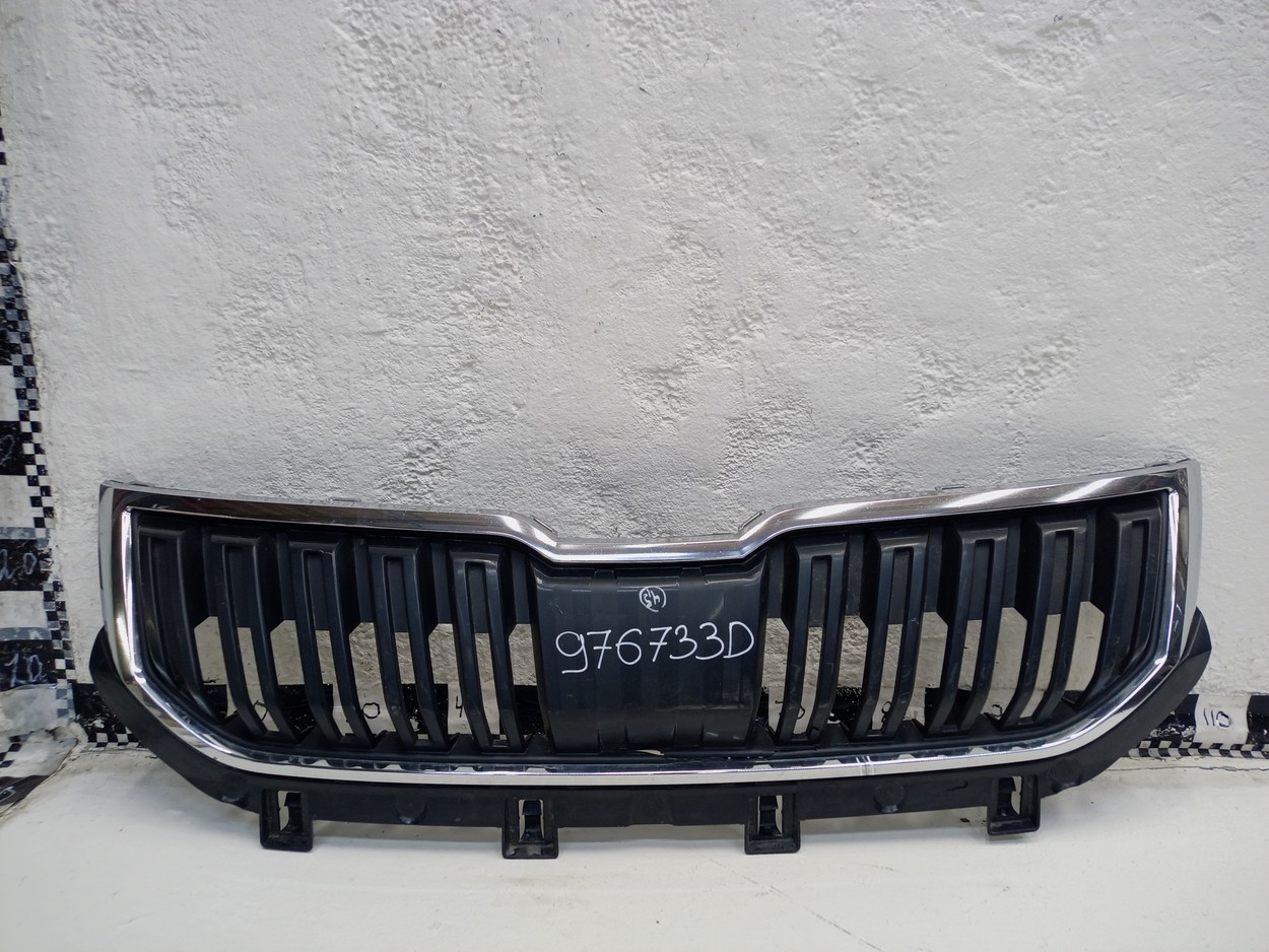 Решетка радиатора Skoda Karoq