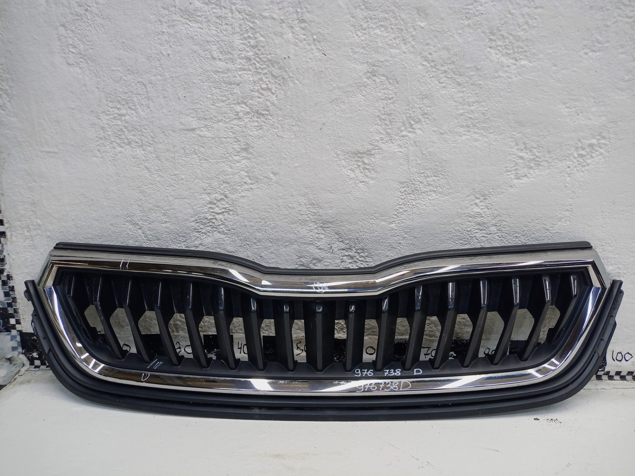 Решетка радиатора Skoda Rapid 2