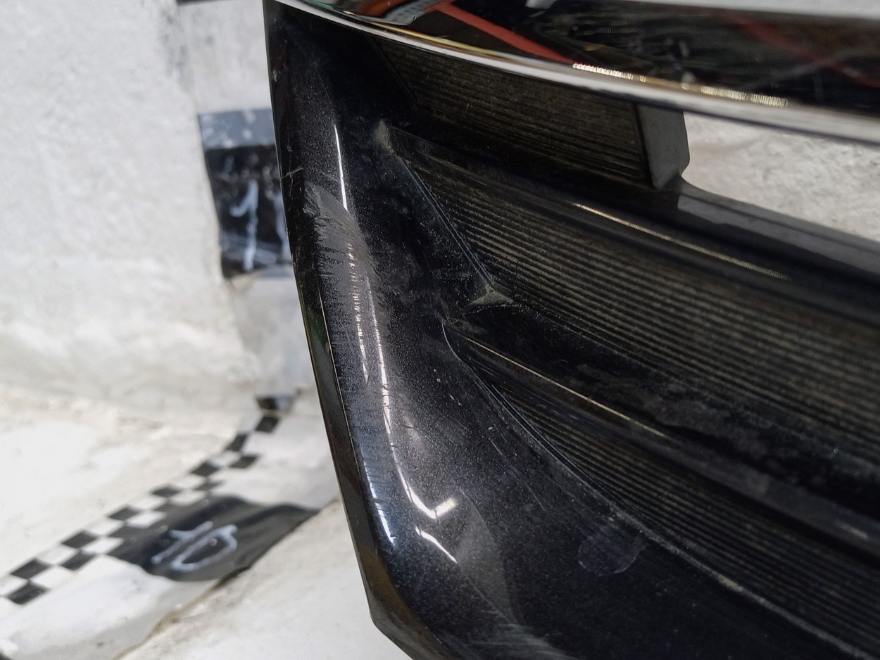Решетка радиатора Toyota Camry V55