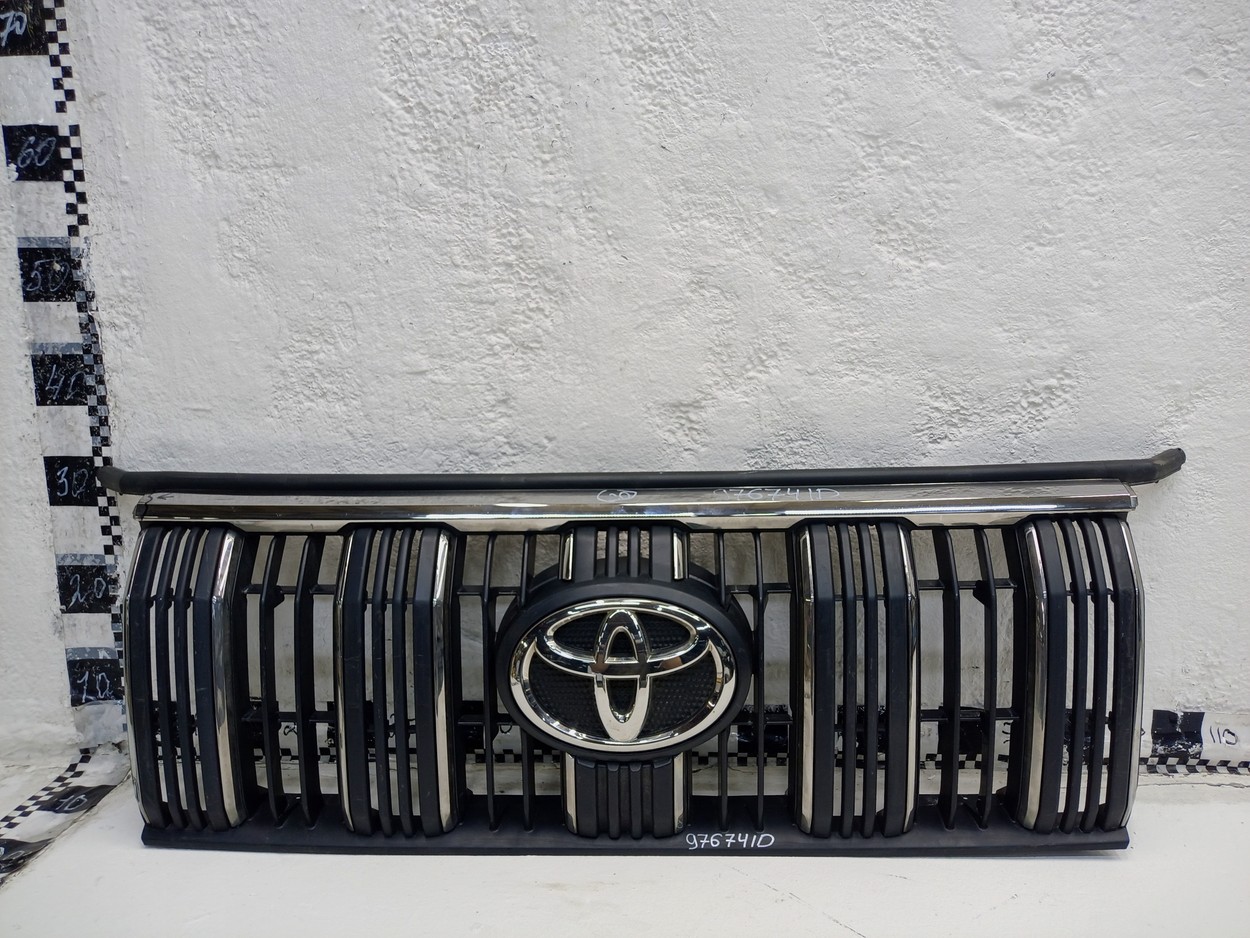Решётка радиатора Toyota Land Cruiser Prado 150 Restail 3