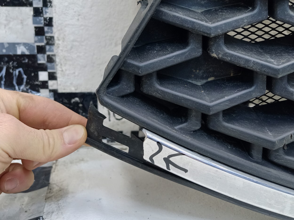 Решётка радиатора UAZ Patriot Restail 3