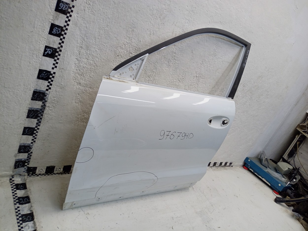 Дверь передняя левая Baic X35