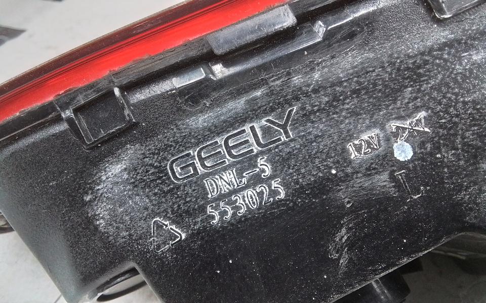 Фонарь задний левый внутренний Geely Tugella LED