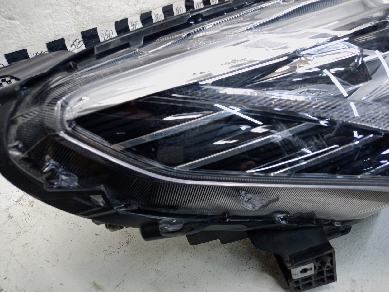 Фара передняя правая Haval Jolion LED