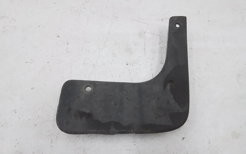 Брызговик передний левый Kia Soul 3