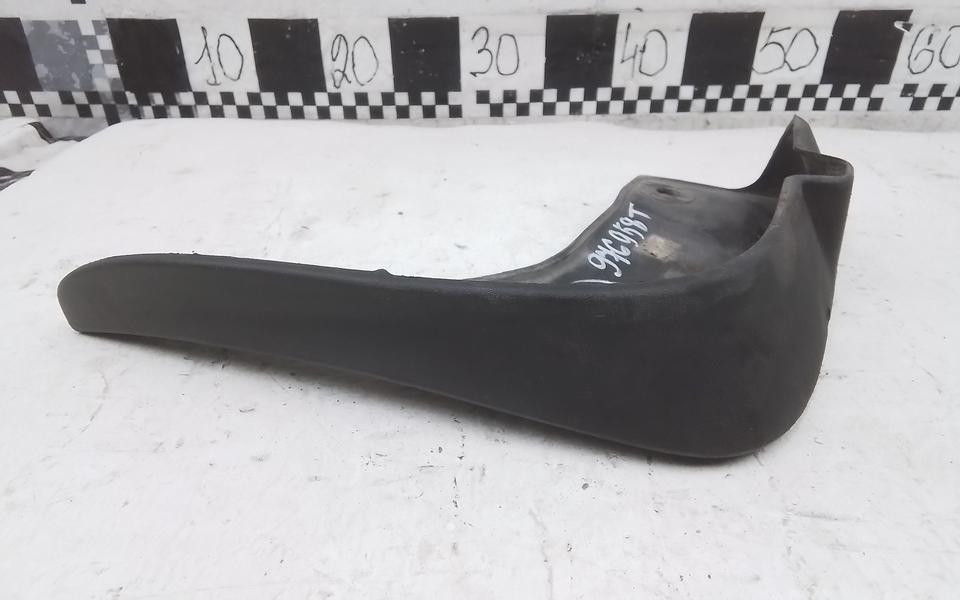 Брызговик передний левый Kia Soul 3